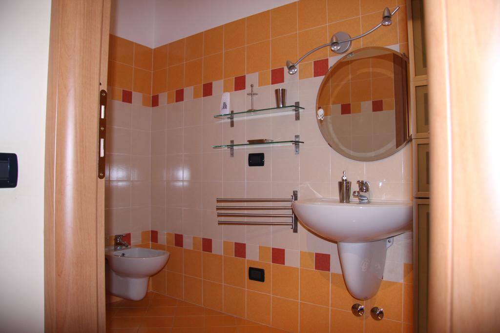 Bed And Breakfast Centrostorico Sarnico Extérieur photo